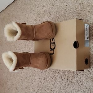 Uggs boots toddler girl